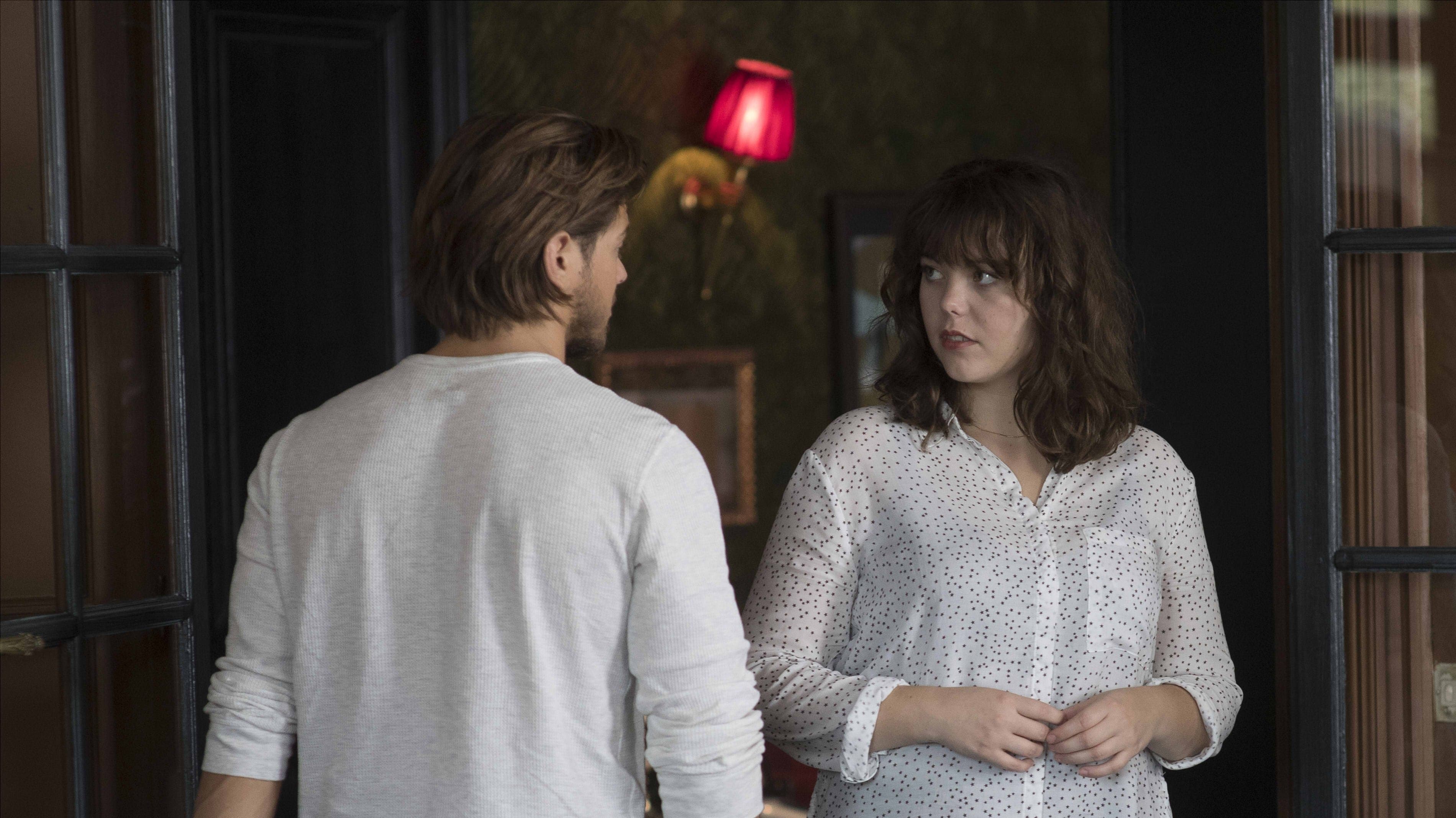 A New Girl in Paris! Backdrop