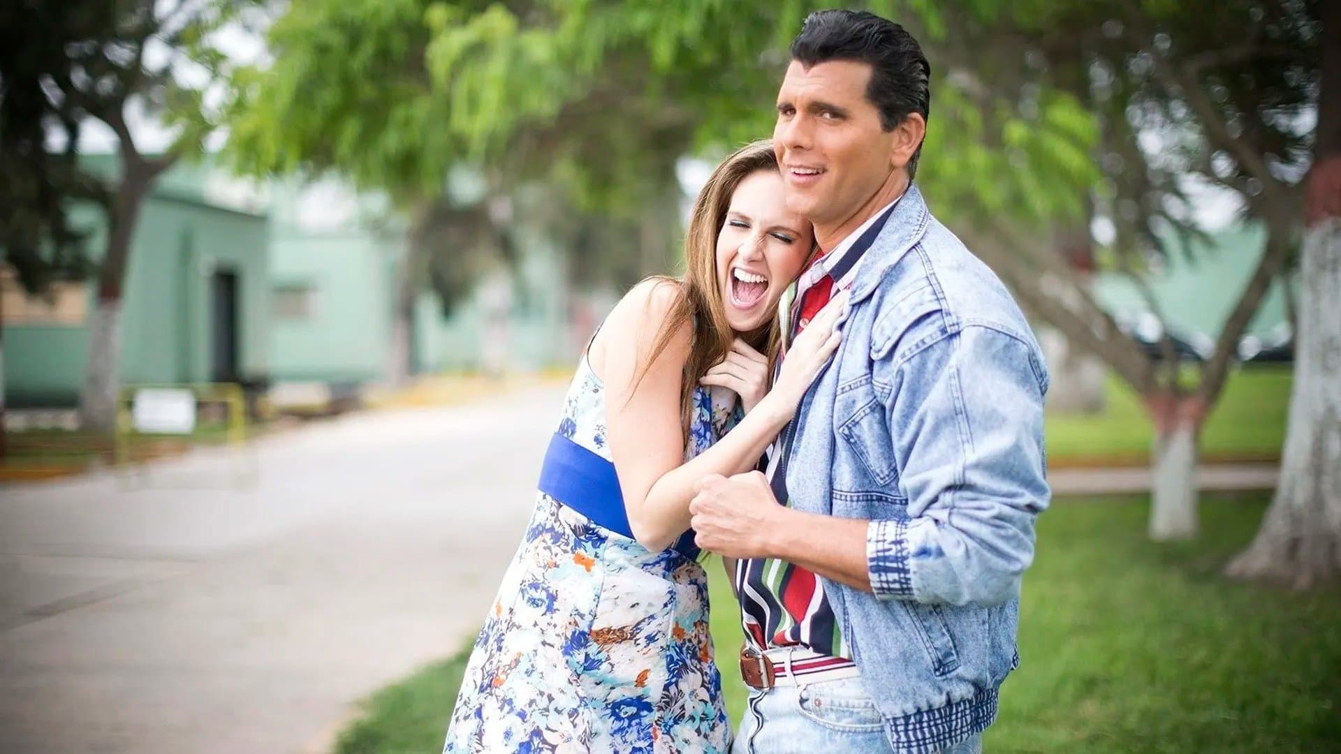 ¡Asu Mare! 2 Backdrop