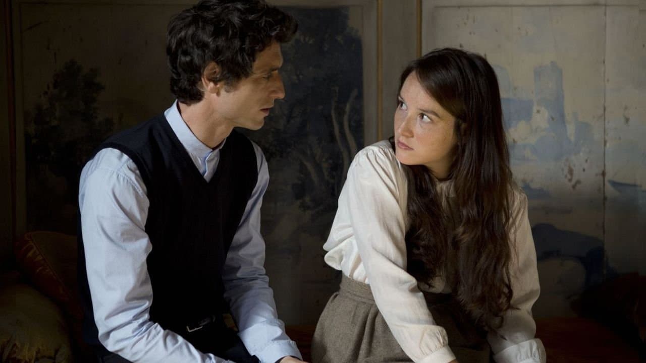 Marguerite & Julien Backdrop