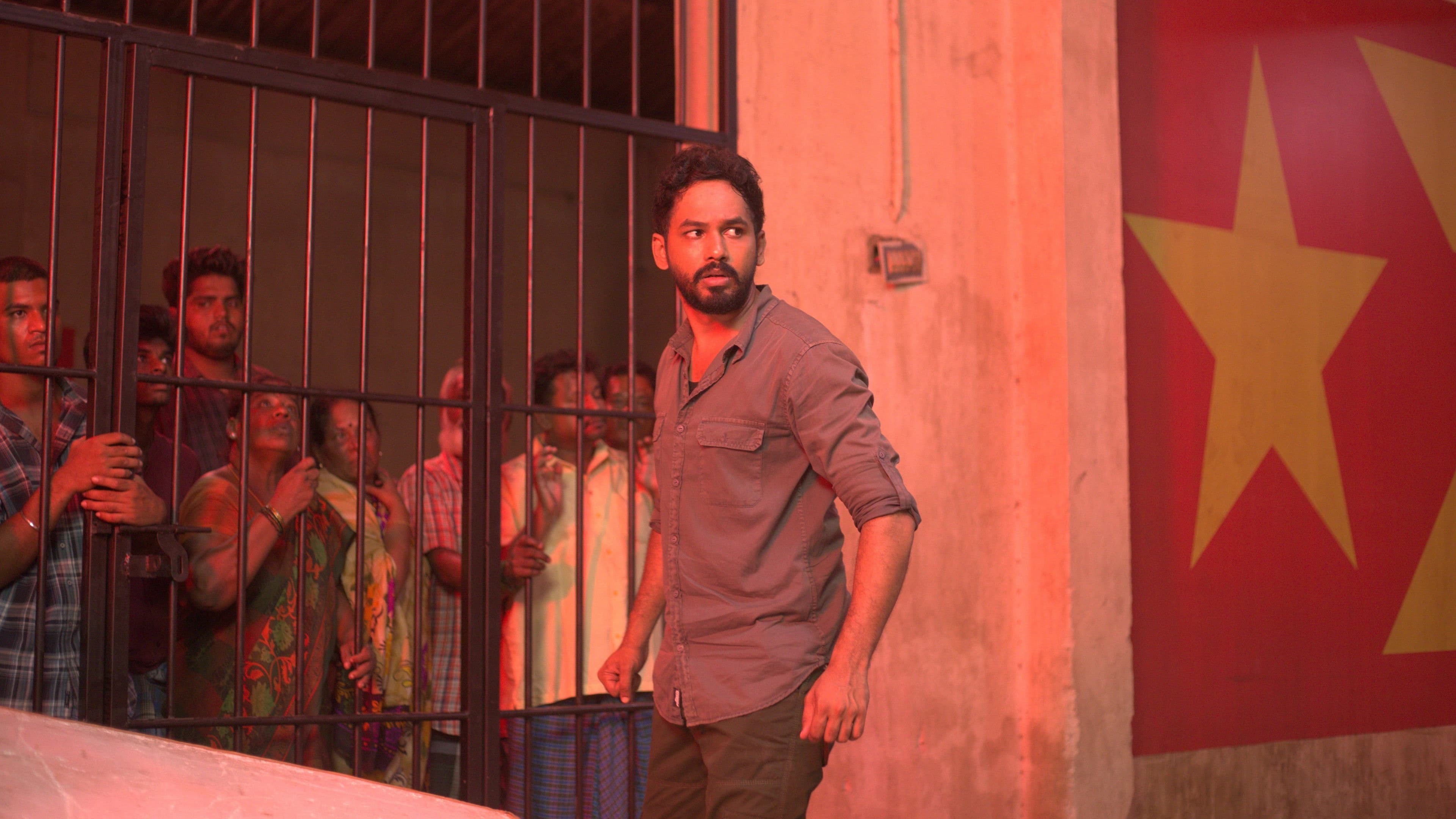 Kadaisi Ulaga Por Backdrop