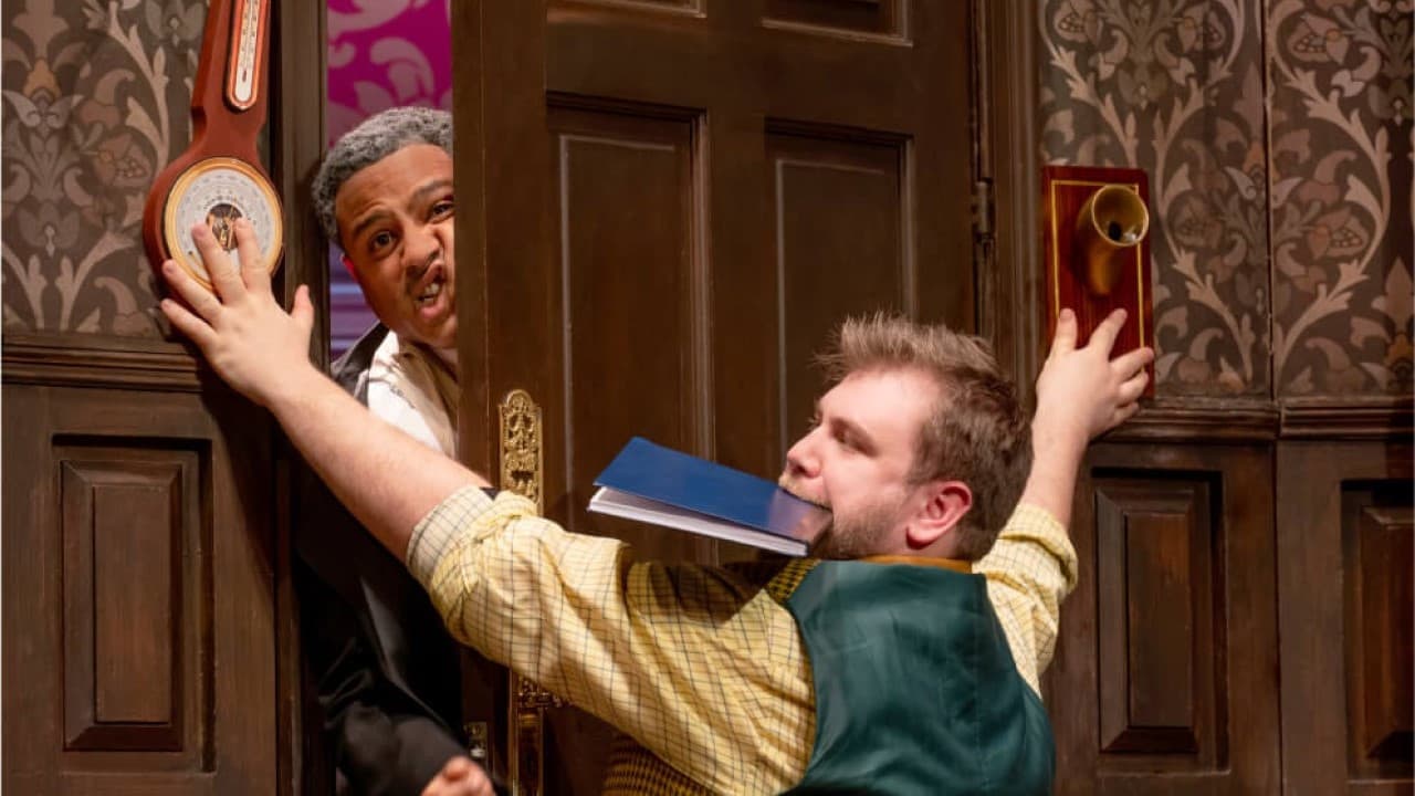 The Play That Goes Wrong Backdrop